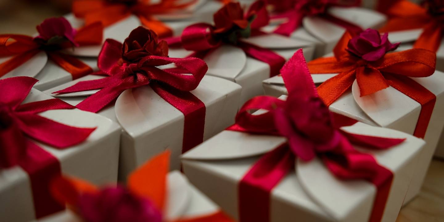 Renforcez les Liens et la Reconnaissance avec des cadeaux de fin d'année d'entreprise
